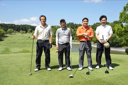 第一回 伏見博明殿下杯チャリティゴルフ大会、アウト8組