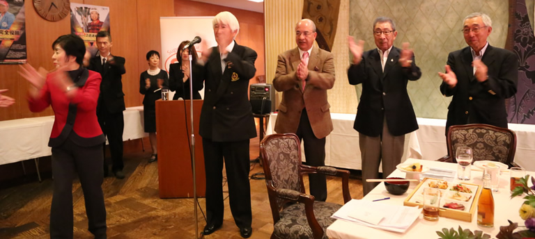 第五回 伏見博明殿下杯チャリティゴルフ大会表彰式、次回の盛況を期して関東一本締め