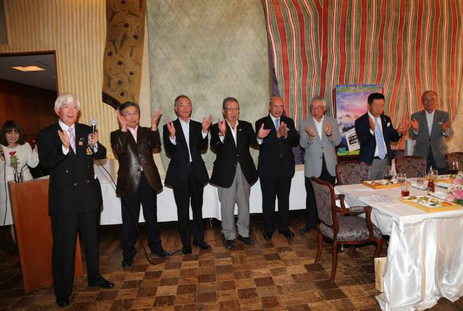 次回の再会を期し小松競技委員長の音頭で恒例の関東一本締め